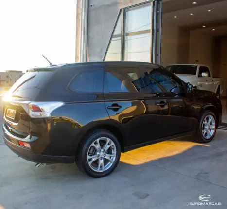 MITSUBISHI Outlander 2.0 16V 4P AUTOMTICO, Foto 4