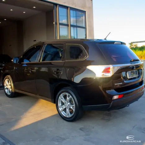 MITSUBISHI Outlander 2.0 16V 4P AUTOMTICO, Foto 5