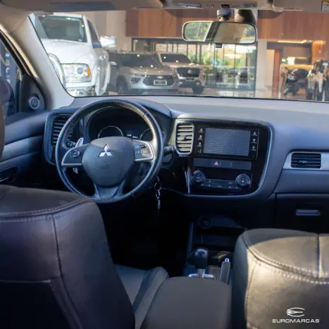 MITSUBISHI Outlander 2.0 16V 4P AUTOMTICO, Foto 8