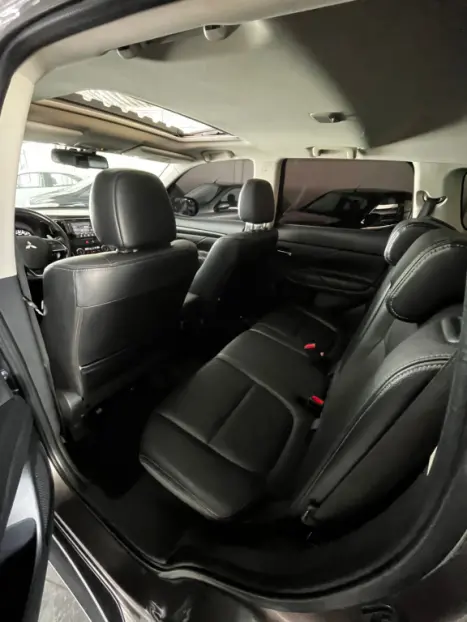 MITSUBISHI Outlander 2.0 16V 4P AUTOM�TICO, Foto 7