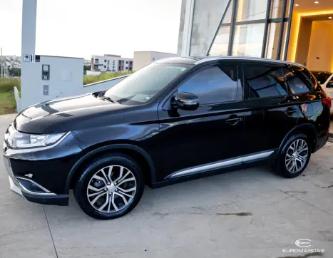 MITSUBISHI Outlander 2.0 16V 4P AUTOM�TICO, Foto 3