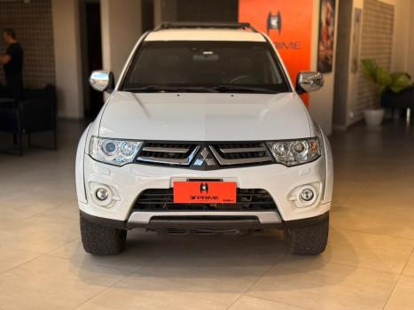 MITSUBISHI Pajero 3.5 V6 24V 4P FLEX HPE 4X4 AUTOM�TICO, Foto 2