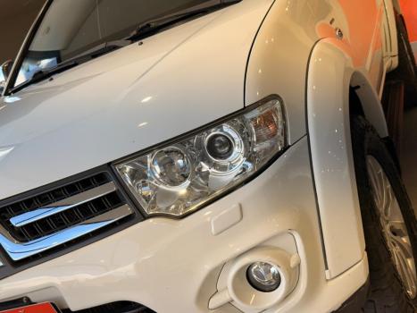 MITSUBISHI Pajero 3.5 V6 24V 4P FLEX HPE 4X4 AUTOM�TICO, Foto 7
