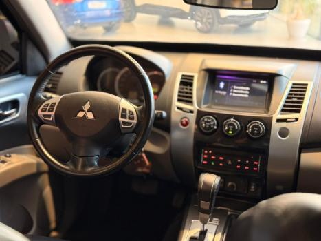 MITSUBISHI Pajero 3.5 V6 24V 4P FLEX HPE 4X4 AUTOM�TICO, Foto 13