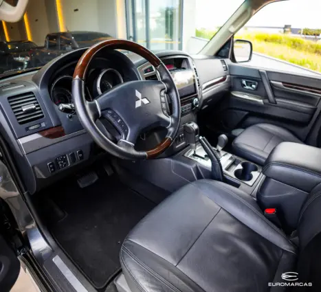 MITSUBISHI Pajero Dakar 3.2 16V 4P HPE 4X4  7 LUGARES TURBO INTECOOLER DIESEL AUTOM�TICO, Foto 9