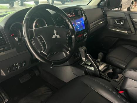 MITSUBISHI Pajero Full 3.2 16V HPE 4X4 TURBO DIESEL INTERCOOLER AUTOM�TICO, Foto 16