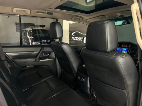 MITSUBISHI Pajero Full 3.2 16V HPE 4X4 TURBO DIESEL INTERCOOLER AUTOM�TICO, Foto 17