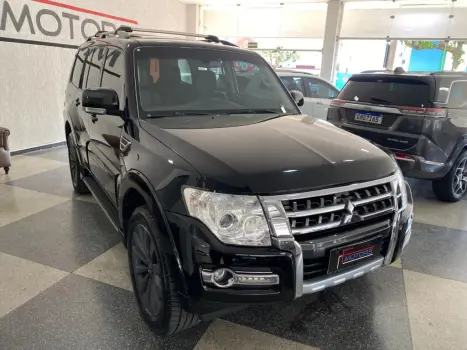 MITSUBISHI Pajero Full 3.2 16V 4P HPE 4X4 TURBO DIESEL AUTOM�TICO, Foto 3