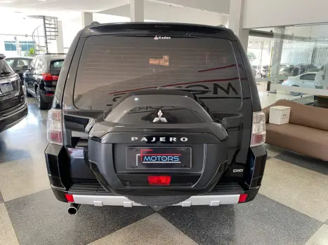 MITSUBISHI Pajero Full 3.2 16V 4P HPE 4X4 TURBO DIESEL AUTOM�TICO, Foto 5