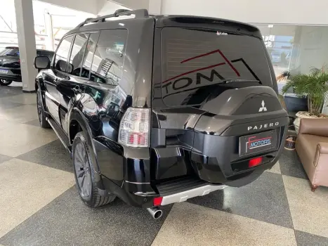 MITSUBISHI Pajero Full 3.2 16V 4P HPE 4X4 TURBO DIESEL AUTOM�TICO, Foto 6