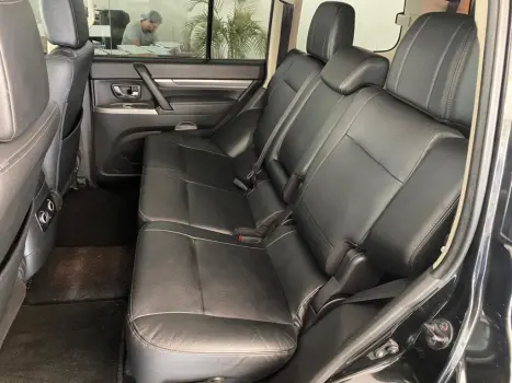 MITSUBISHI Pajero Full 3.2 16V 4P HPE 4X4 TURBO DIESEL AUTOM�TICO, Foto 13