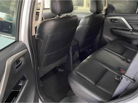 MITSUBISHI Pajero Sport , Foto 10