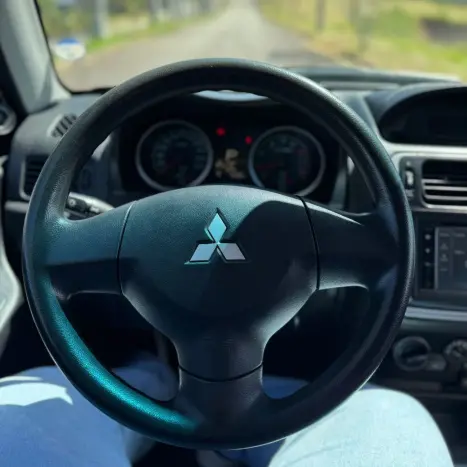 MITSUBISHI Pajero TR4 2.0 16V 4P 4X4 AUTOM�TICO, Foto 16