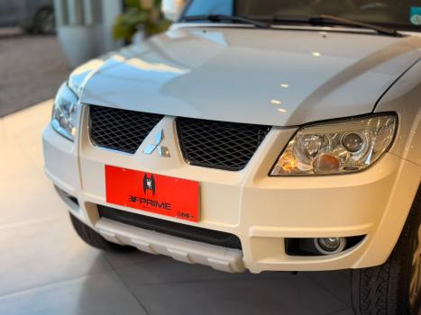 MITSUBISHI Pajero TR4 2.0 16V 4P 4X4 FLEX AUTOM�TICO, Foto 3