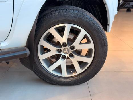 MITSUBISHI Pajero TR4 2.0 16V 4P 4X4 FLEX AUTOM�TICO, Foto 6