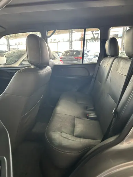 MITSUBISHI Pajero TR4 2.0 16V 4P 4X4 FLEX AUTOM�TICO, Foto 9