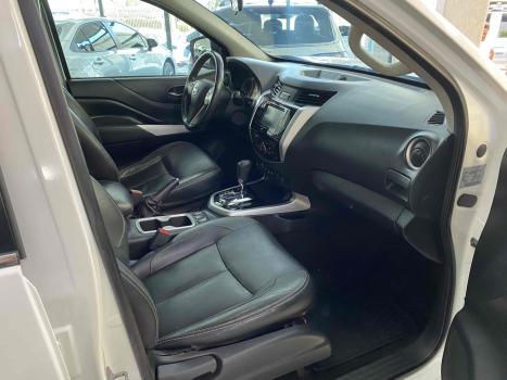 NISSAN Frontier 2.3 16V LE 4X4 CABINE DUPLA BI-TURBO DIESEL AUTOMÁTICO, Foto 13 NISSAN Frontier 2.3 16V LE 4X4 CABINE DUPLA BI-TURBO DIESEL AUTOMÁTICO, Foto 13