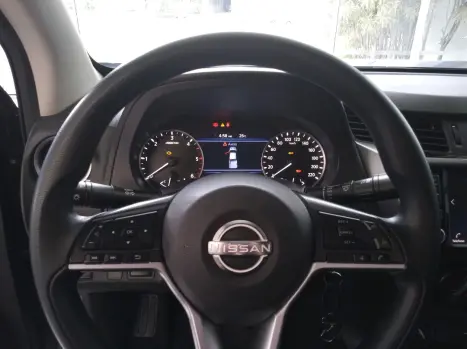 NISSAN Frontier 2.3 ATTACK CABINE DUPLA 4X4 BI-TURBO DIESEL AUTOM�TICO, Foto 10