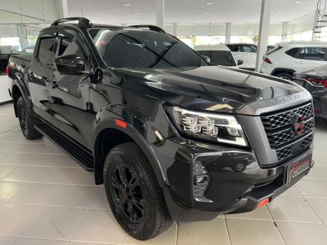 NISSAN Frontier 2.3 16V PRO4X CABINE DUPLA 4X4 BI-TURBO DIESEL AUTOM�TICO, Foto 3