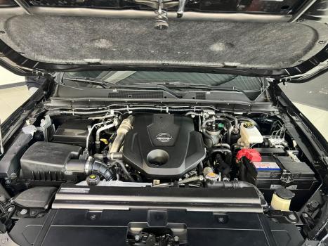 NISSAN Frontier 2.3 16V PRO4X CABINE DUPLA 4X4 BI-TURBO DIESEL AUTOM�TICO, Foto 7