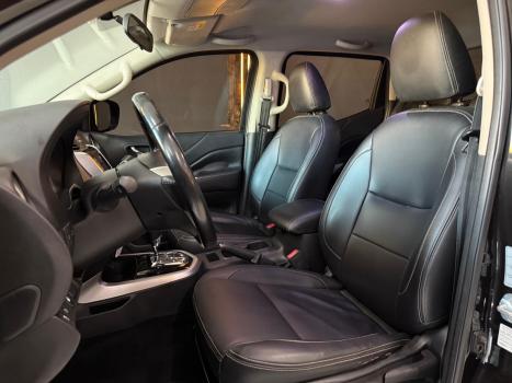 NISSAN Frontier 2.3 ATTACK CABINE DUPLA 4X4 BI-TURBO DIESEL AUTOM�TICO, Foto 10