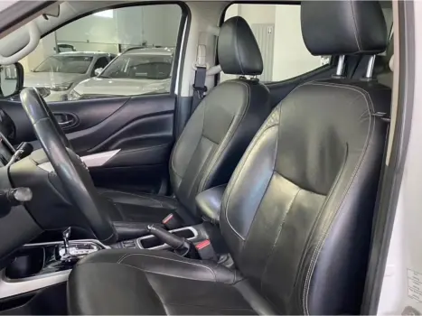 NISSAN Frontier 2.3 16V LE 4X4 CABINE DUPLA BI-TURBO DIESEL AUTOMÁTICO, Foto 9