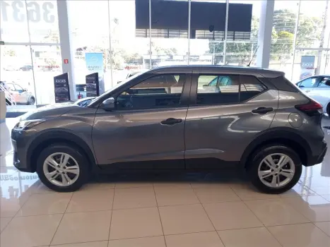 NISSAN Kicks 1.6 16V 4P FLEX ACTIVE X-TRONIC AUTOMÁTICO CVT, Foto 7 NISSAN Kicks 1.6 16V 4P FLEX ACTIVE X-TRONIC AUTOMÁTICO CVT, Foto 7