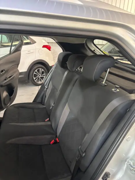 NISSAN Kicks 1.6 16V 4P FLEXSTART S DIRECT X-TRONIC AUTOM�TICO CVT, Foto 10