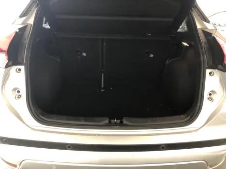 NISSAN Kicks 1.6 16V 4P FLEXSTART ADVANCE XTRONIC AUTOM�TICO CVT, Foto 9