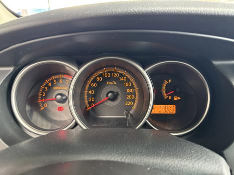 NISSAN Livina 1.8 16V 4P SL FLEX AUTOMÁTICO, Foto 7 NISSAN Livina 1.8 16V 4P SL FLEX AUTOMÁTICO, Foto 7