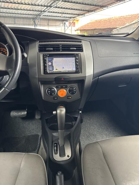 NISSAN Livina 1.8 16V 4P SL X-GEAR FLEX AUTOM�TICO, Foto 10