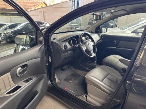 NISSAN Livina 1.8 16V 4P SL X-GEAR FLEX AUTOM�TICO, Foto 12