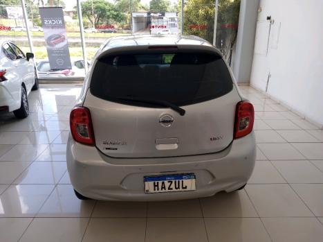 NISSAN March 1.6 16V 4P SV FLEX, Foto 4