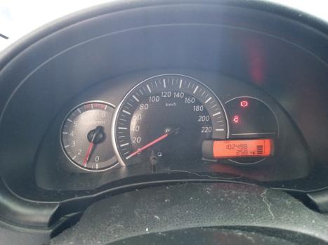 NISSAN March 1.6 16V 4P SV FLEX, Foto 9