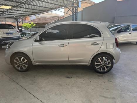 NISSAN March 1.6 16V 4P SL FLEX, Foto 11