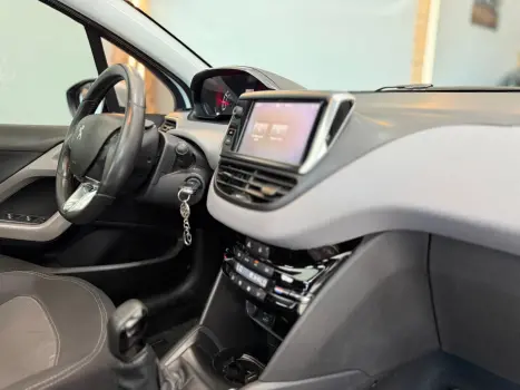 PEUGEOT 208 1.2 12V 4P ALLURE FLEX, Foto 9