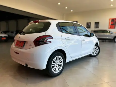 PEUGEOT 208 1.6 16V 4P FLEX ACTIVE PACK AUTOMÁTICO, Foto 5 PEUGEOT 208 1.6 16V 4P FLEX ACTIVE PACK AUTOMÁTICO, Foto 5