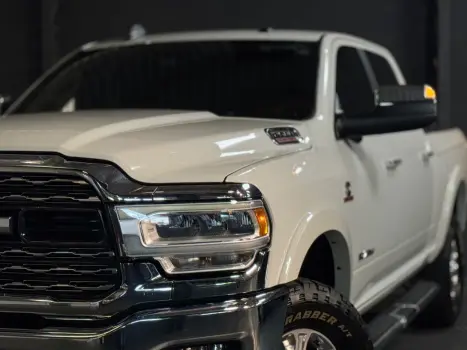 RAM 2500 6.7 I6 24V SLT CABINE DUPLA TURBO DIESEL LARAMIE 4X4 AUTOMTICO, Foto 2