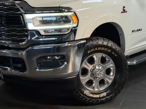 RAM 2500 6.7 I6 24V SLT CABINE DUPLA TURBO DIESEL LARAMIE 4X4 AUTOMTICO, Foto 6