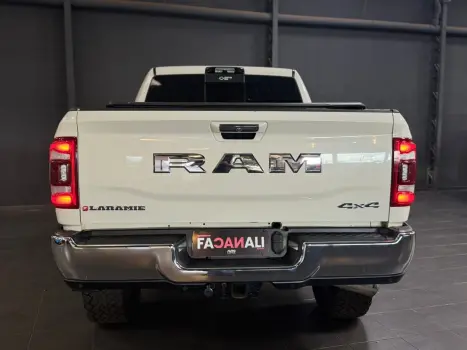 RAM 2500 6.7 I6 24V SLT CABINE DUPLA TURBO DIESEL LARAMIE 4X4 AUTOMTICO, Foto 7
