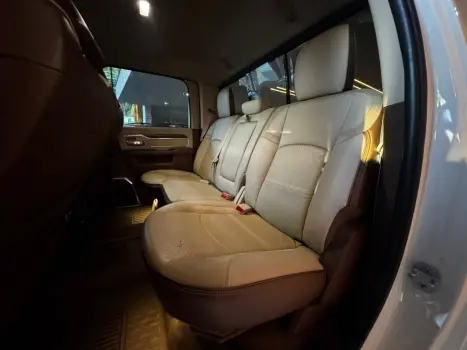 RAM 2500 6.7 I6 24V SLT CABINE DUPLA TURBO DIESEL LARAMIE 4X4 AUTOMTICO, Foto 11