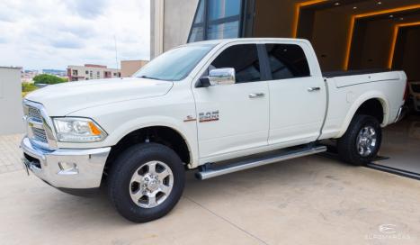 RAM 2500 6.7 I6 24V SLT CABINE DUPLA TURBO DIESEL LARAMIE 4X4 AUTOMTICO, Foto 3
