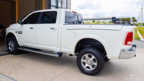 RAM 2500 6.7 I6 24V SLT CABINE DUPLA TURBO DIESEL LARAMIE 4X4 AUTOMTICO, Foto 5
