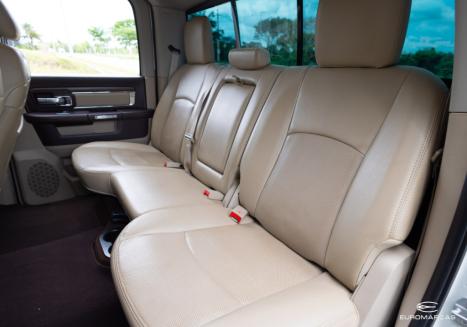 RAM 2500 6.7 I6 24V SLT CABINE DUPLA TURBO DIESEL LARAMIE 4X4 AUTOMTICO, Foto 10