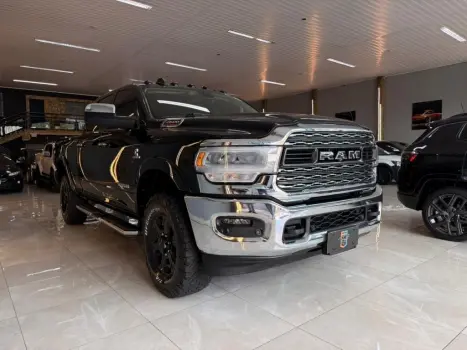 RAM 2500 6.7 I6 24V SLT CABINE DUPLA TURBO DIESEL LARAMIE 4X4 AUTOM�TICO, Foto 2