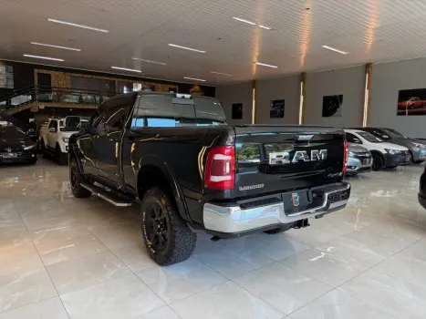 RAM 2500 6.7 I6 24V SLT CABINE DUPLA TURBO DIESEL LARAMIE 4X4 AUTOM�TICO, Foto 4