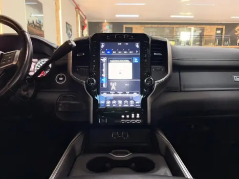 RAM 2500 6.7 I6 24V SLT CABINE DUPLA TURBO DIESEL LARAMIE 4X4 AUTOM�TICO, Foto 7