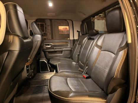RAM 2500 6.7 I6 24V SLT CABINE DUPLA TURBO DIESEL LARAMIE 4X4 AUTOMÁTICO, Foto 17