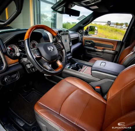 RAM 3500 6.7 I6 LIMITED LONG HORN CABINE DUPLA 4X4 TURBO DIESEL AUTOM�TICO, Foto 10