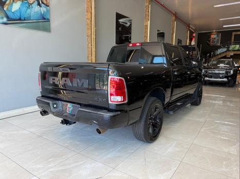 RAM Classic 5.7 V8 32V 4P HEMI LARAMIE AUTOM�TICO, Foto 3